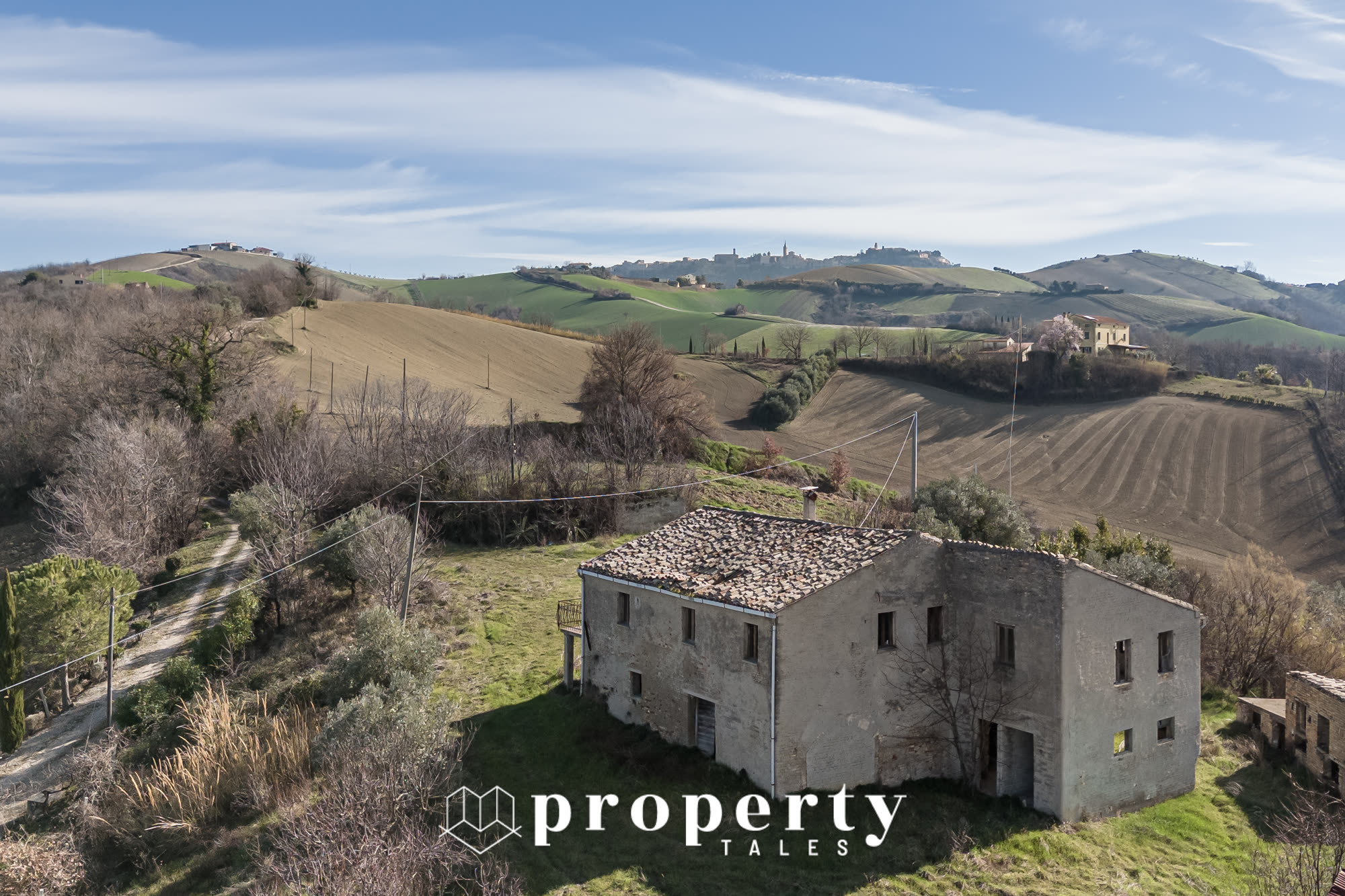Estate amid vineyards and olive groves